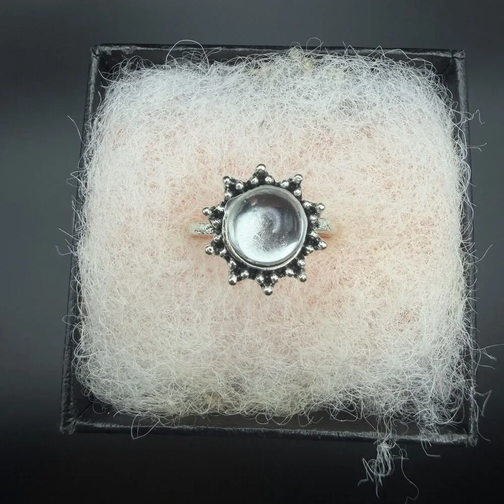 Bohemian Style Ring - Starburst  Sundance Moonstone Silver Tone Women’s Sz 5.75